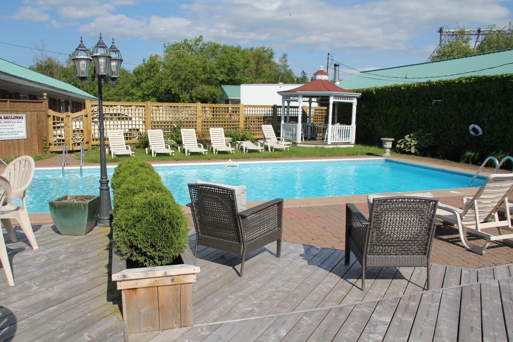 Willow Bend Motel Τρούρο Εξωτερικό φωτογραφία